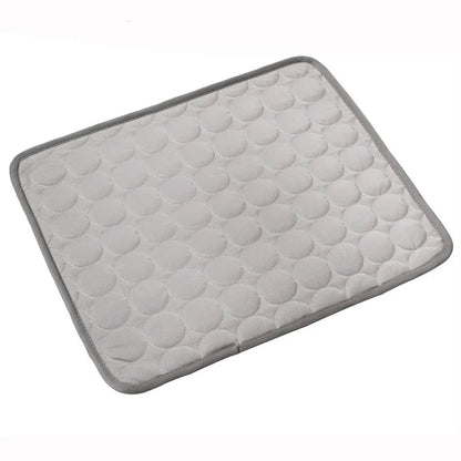Cooling mat for pets